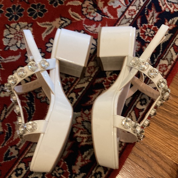 Miu Miu Embellished T Strap platform White sandal size 37. Box included. - Picture 4 of 9